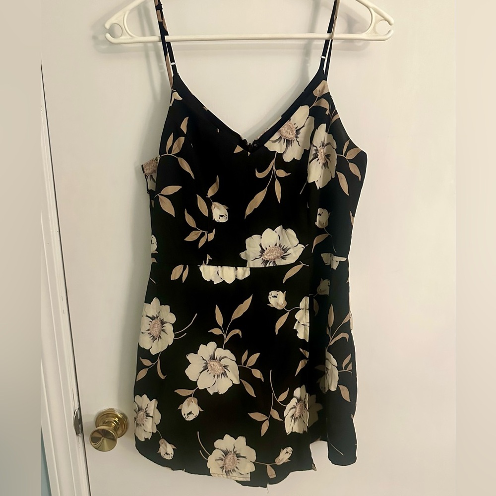 Lulu's Floral Mini Romper